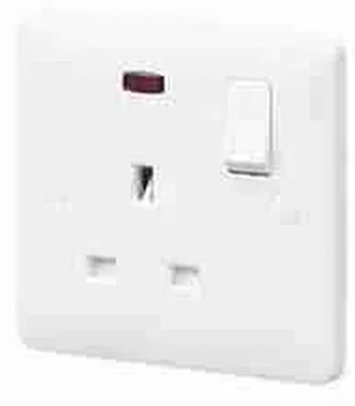 Powermax 13A 1 Gang Metallic Switched Socket