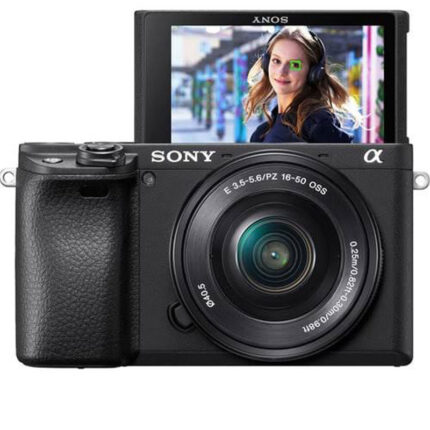 Sony Alpha A6400 Mirrorless Digital Camera with E PZ 16-50mm f/3.5-5.6 OSS Lens
